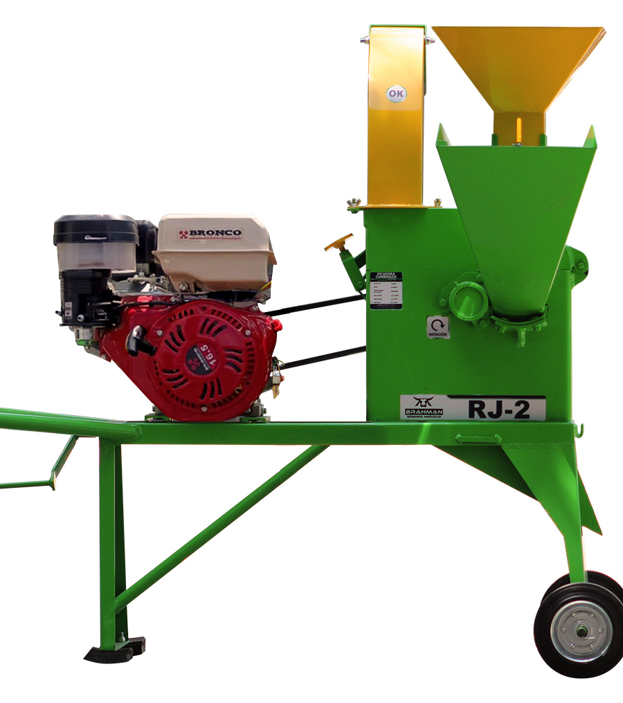 Picadora moledora RJ-2 BRAHMAN en caballete con motor gasolina o diésel para uso agrícola en El Salvador